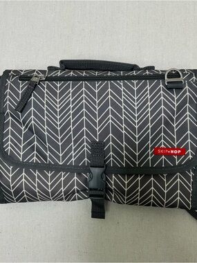 Skip Hop Grey and White Baby Changing Pad